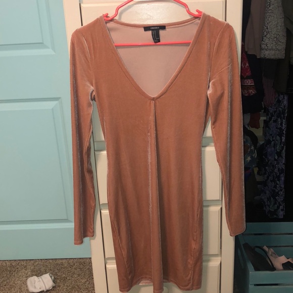 Velvet long sleeve bodycon dress - Picture 3 of 4